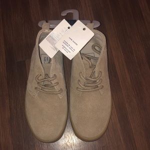 NWT Taupe Gap suede unisex oxfords